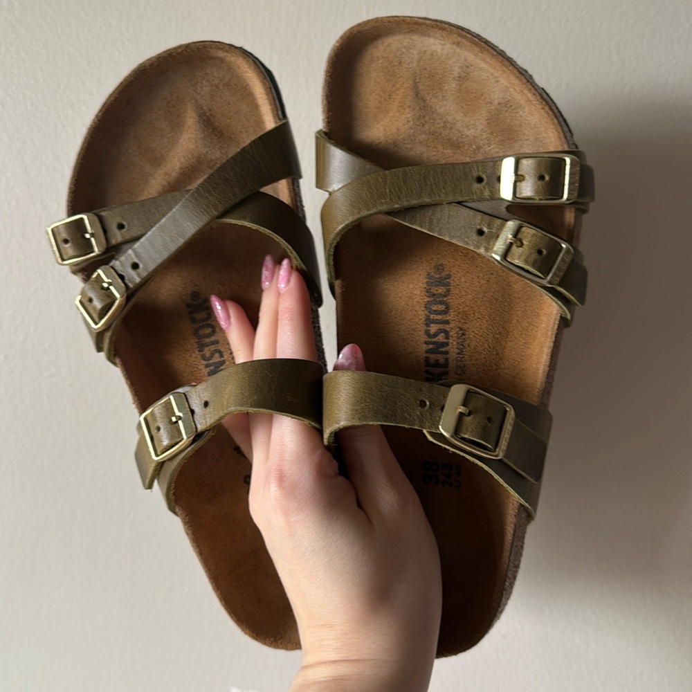 Olive Birkenstock Franca Sandals 🫒